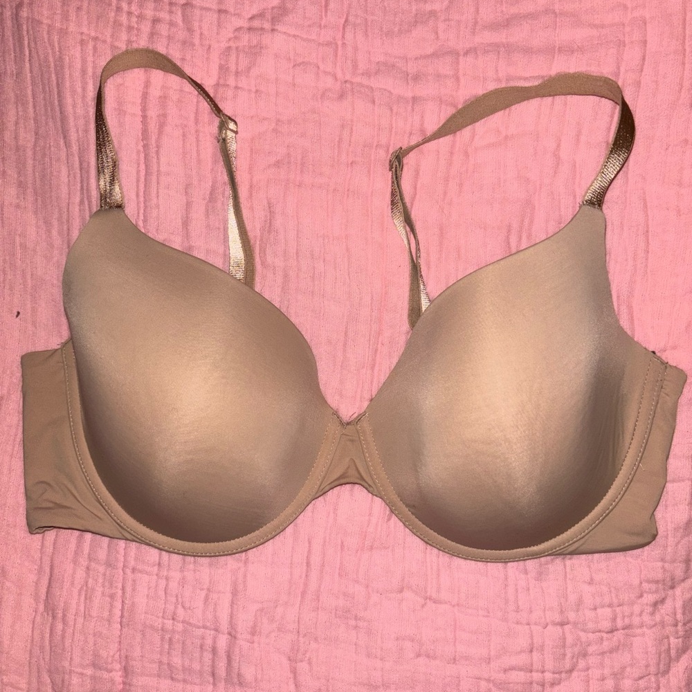 Victoria's Secret Smooth Nude T-Shirt Lightly Lined Demi Bra Size 38D